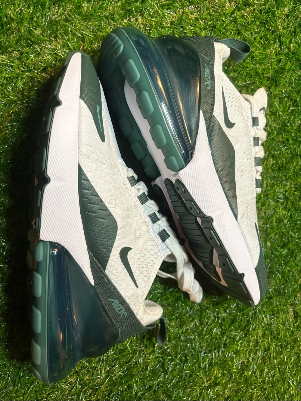Nike Air Max 270 White & Dark Green women’s 7, mens  5.5.